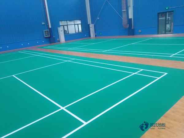 體育地板品牌哪個好