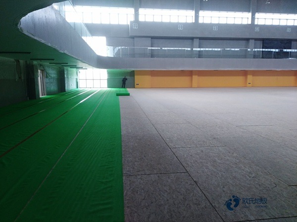 高端體育場館地板安裝公司