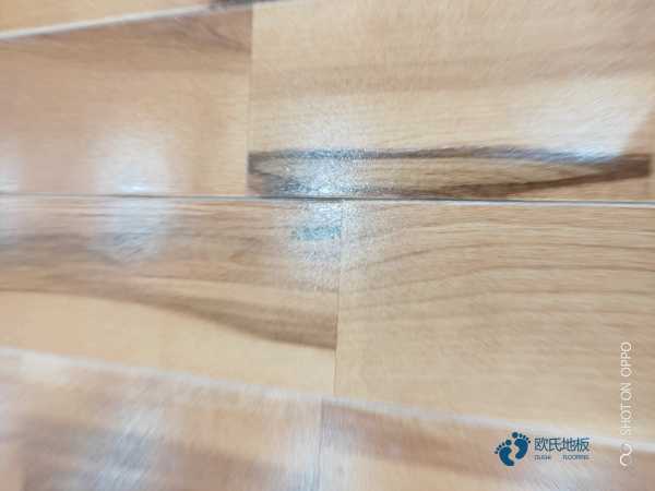 楓木籃球場館地板保養方法