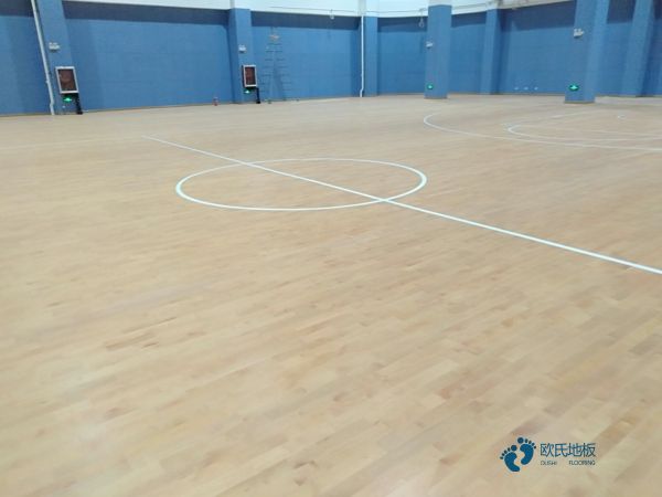25厚體育場館木地板安裝公司