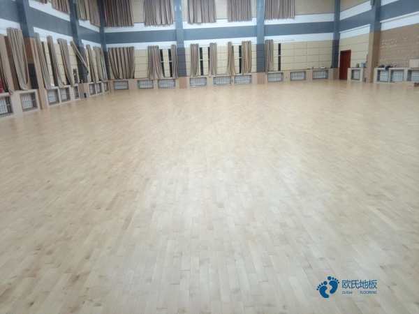 22mm厚籃球場木地板安裝公司