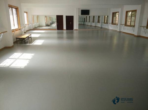 20厚運動場館地板安裝公司