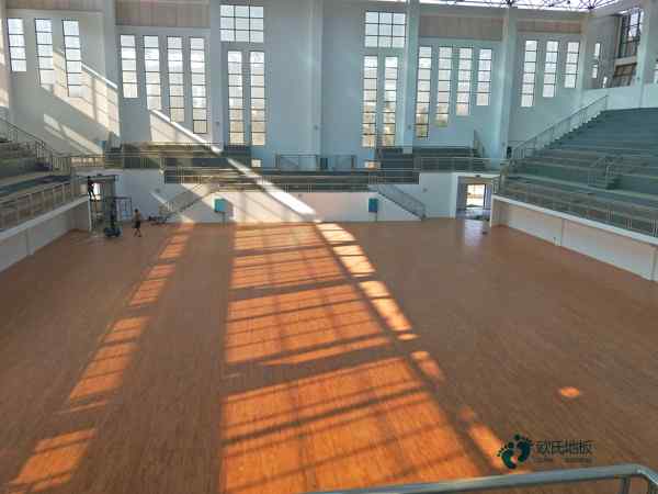 楓木運(yùn)動(dòng)體育地板怎么保養(yǎng)
