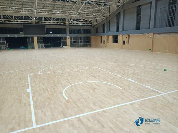 45度斜鋪龍骨體育運動地板廠家報價