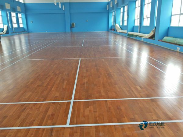 哪有運動場木地板哪個牌子較環(huán)保