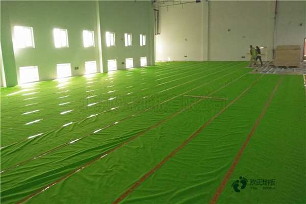 學校籃球場館地板施工團隊