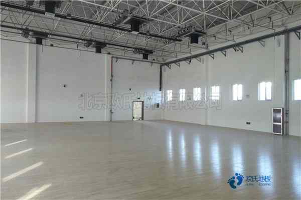 學校籃球場館地板施工團隊