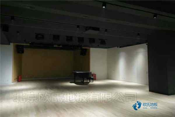 質(zhì)量好運(yùn)動(dòng)館木地板施工工藝