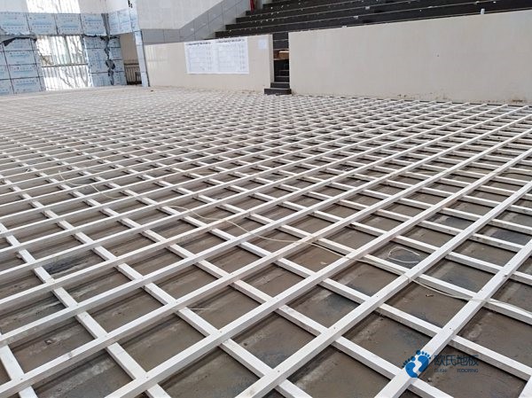 學校籃球場館木地板防護