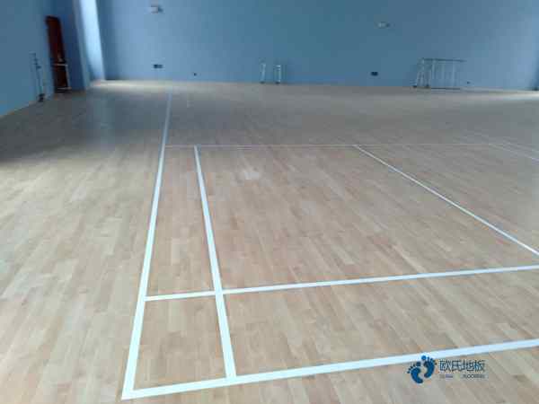 批發(fā)體育籃球木地板多少錢一平方米