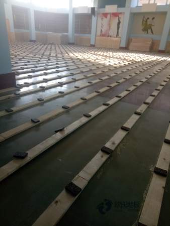 批發(fā)體育籃球木地板哪個(gè)牌子性價(jià)比高