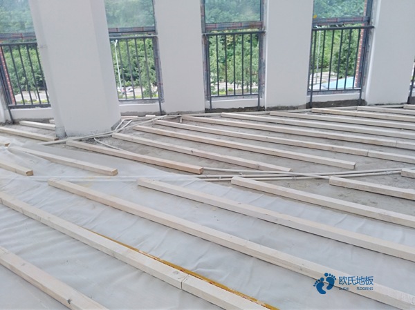 那有體育籃球木地板每平方價格