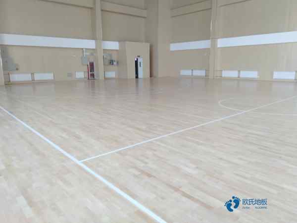 那有籃球木地板價位