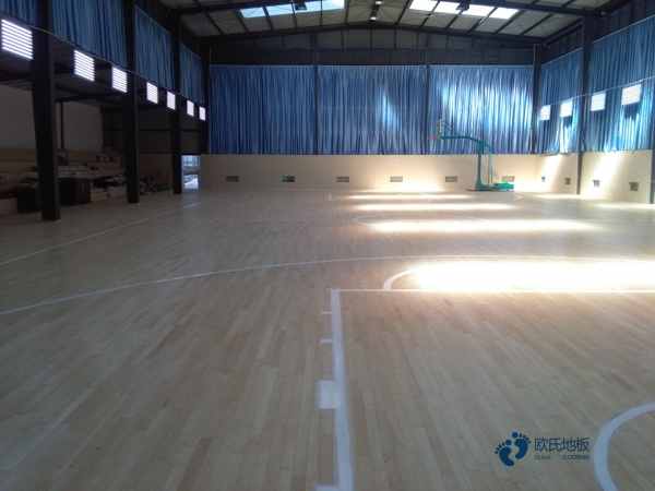 哪有體育籃球木地板多錢(qián)一平