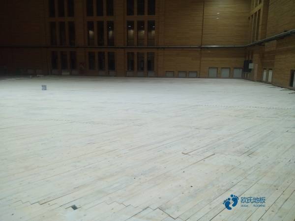 普通籃球木地板價格表