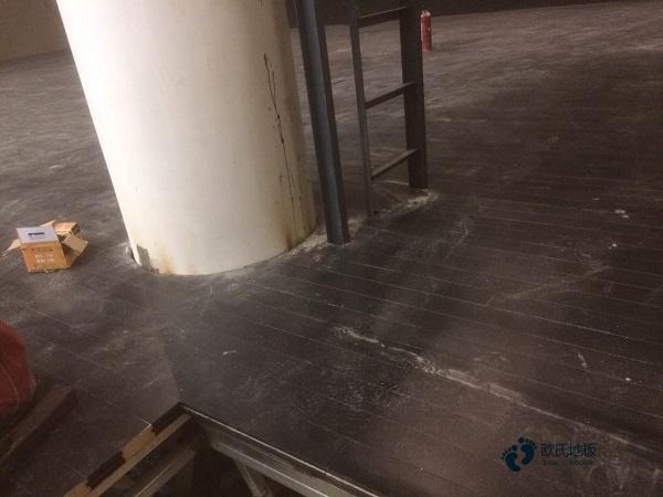 好看的體育籃球木地板價格