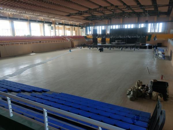 好看的體育籃球木地板價(jià)格一般多少錢(qián)一平方米