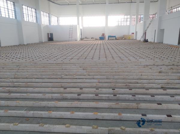 那里有體育籃球木地板較低價格