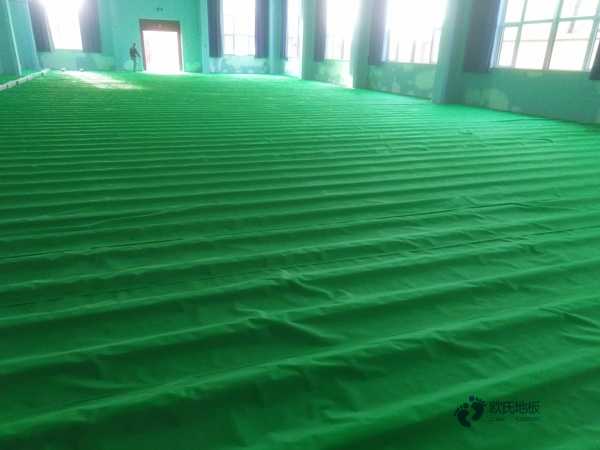 行業籃球木地板價錢