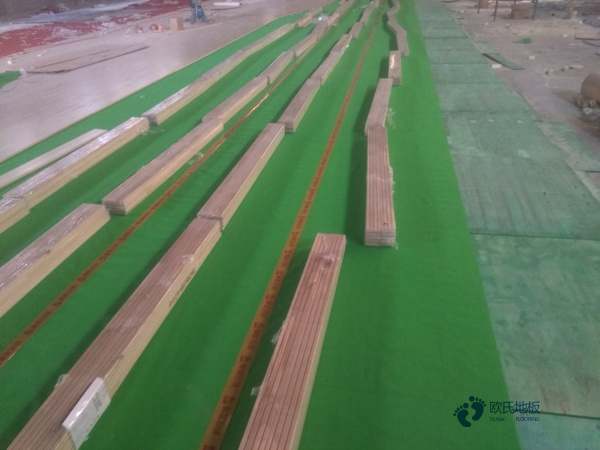 批發(fā)籃球木地板價(jià)格一般多少錢(qián)一平方米