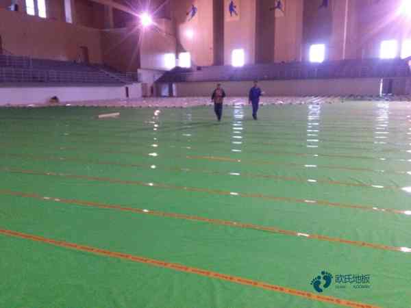 哪里有體育籃球木地板價錢