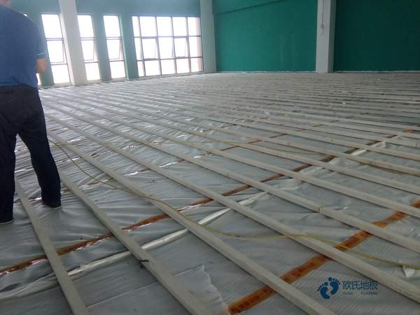 批發(fā)體育籃球木地板報(bào)價(jià)