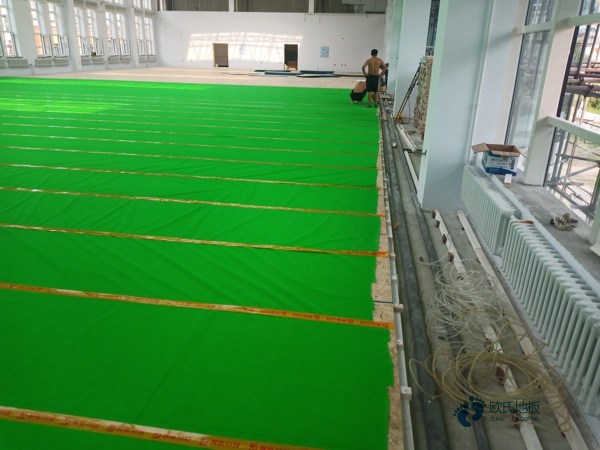 用哪種體育地板價格是多少