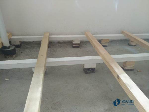 優惠的體育地板的參數