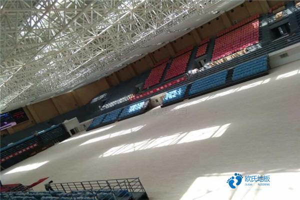 室內(nèi)運(yùn)動(dòng)木地板工程做法