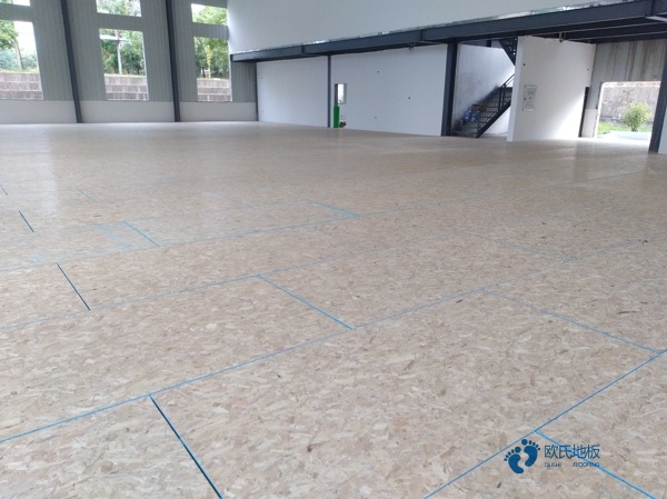 單龍骨體育地板如何保養1