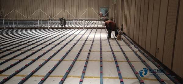 懸浮式體育運動木地板清潔保養