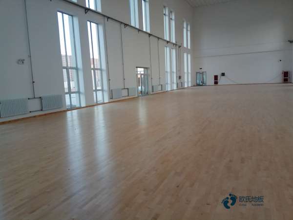 國標(biāo)籃球木地板施工步驟1